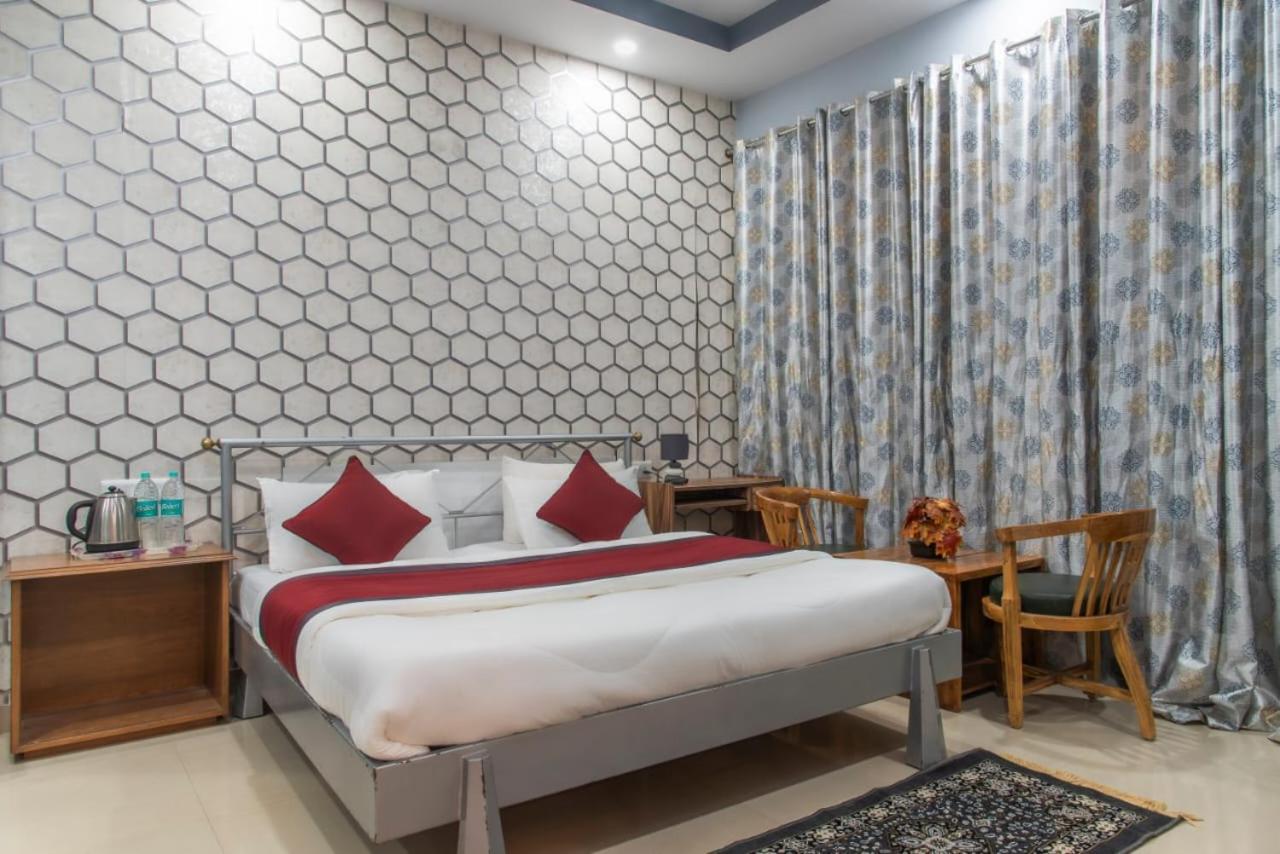 Mountain Height Kasauli Apartment Luaran gambar