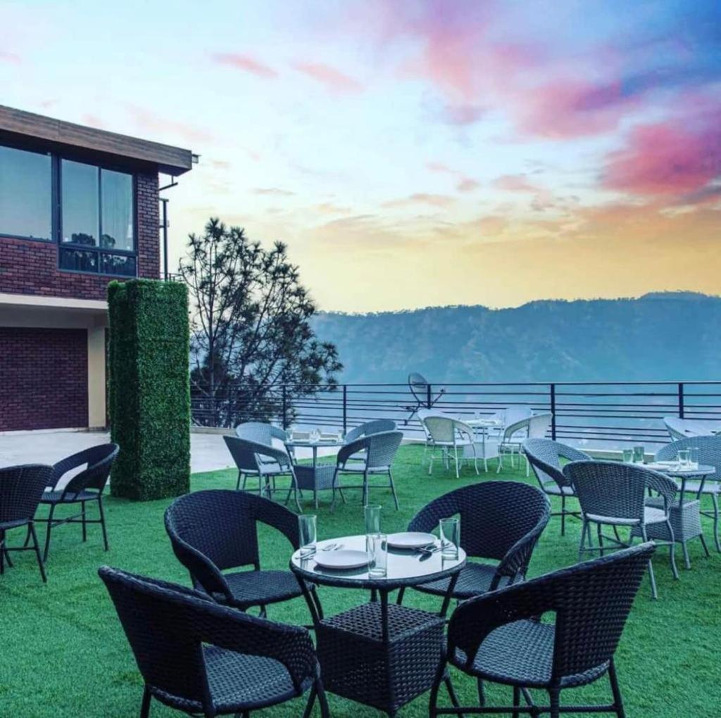 Mountain Height Kasauli Apartment Luaran gambar